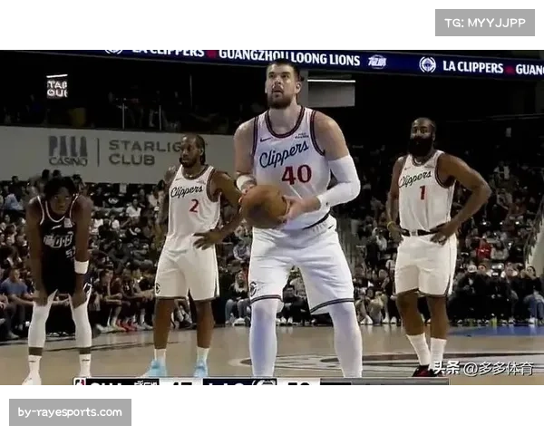 快船客场轻取国王 两大新援合力砍下40分 快船客场轻取国王 两大新援合力砍下40分