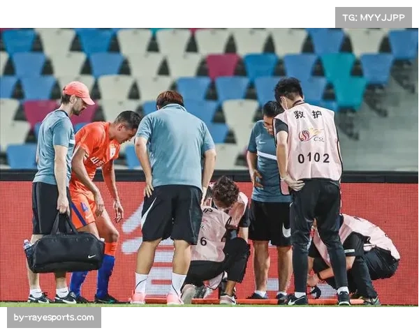 高准翼眉骨撞裂缝三十余针 泰山后防大将遭遇严重伤病